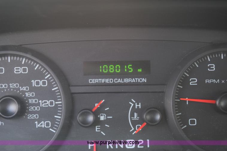 image for item L6352 2011 Ford Crown Victoria Police Interceptor