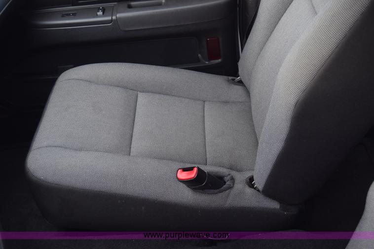 image for item L6352 2011 Ford Crown Victoria Police Interceptor