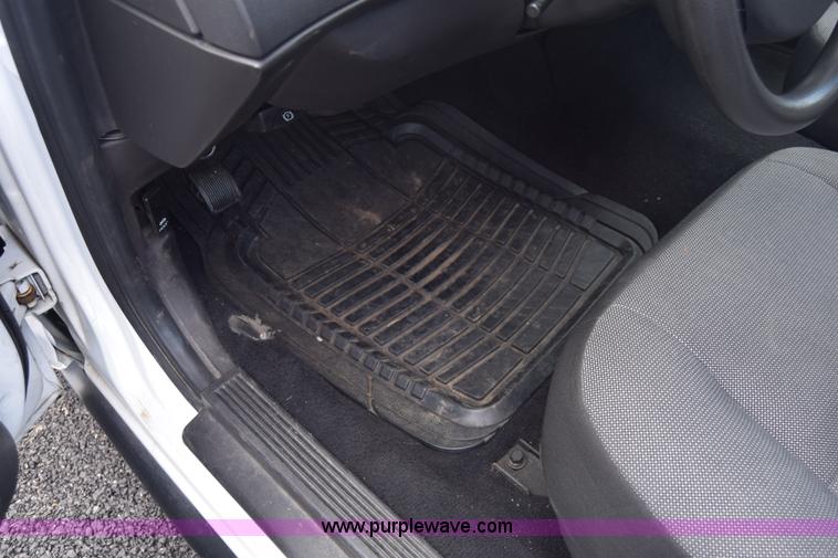 image for item L6352 2011 Ford Crown Victoria Police Interceptor