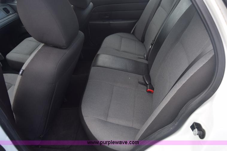 image for item L6352 2011 Ford Crown Victoria Police Interceptor