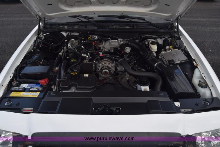 image for item L6352 2011 Ford Crown Victoria Police Interceptor