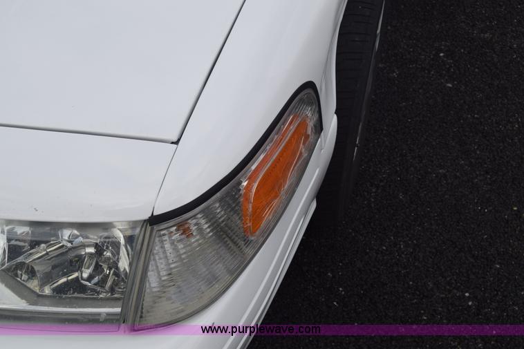 image for item L6352 2011 Ford Crown Victoria Police Interceptor