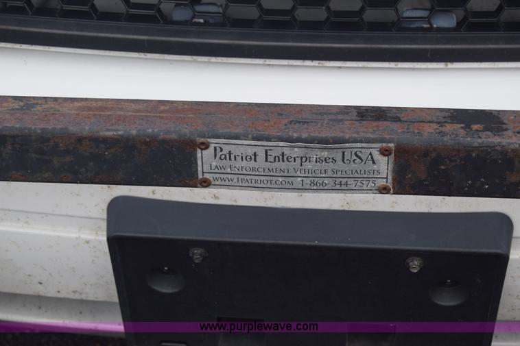 image for item L6352 2011 Ford Crown Victoria Police Interceptor