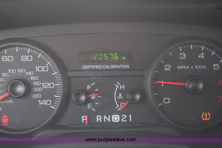 image for item L6353 2011 Ford Crown Victoria Police Interceptor