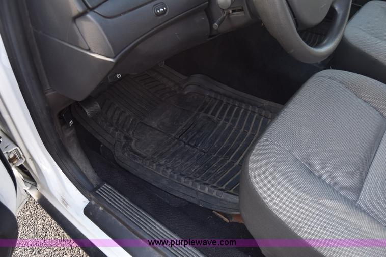 image for item L6353 2011 Ford Crown Victoria Police Interceptor