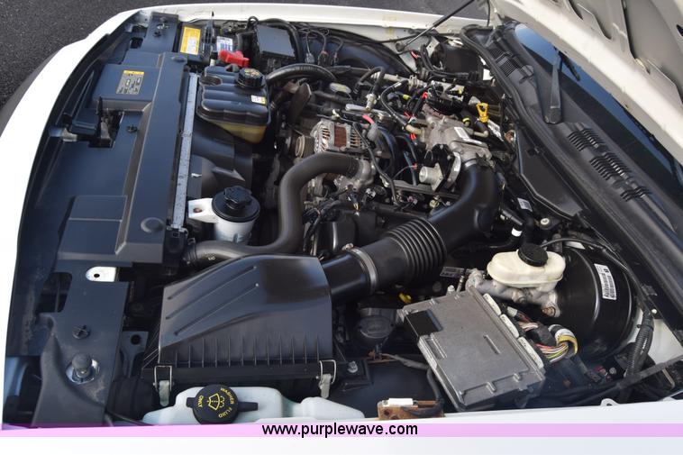 image for item L6353 2011 Ford Crown Victoria Police Interceptor