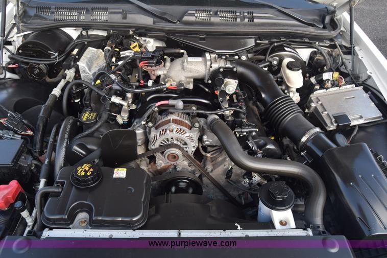 image for item L6353 2011 Ford Crown Victoria Police Interceptor