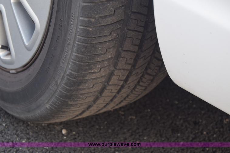 image for item L6353 2011 Ford Crown Victoria Police Interceptor