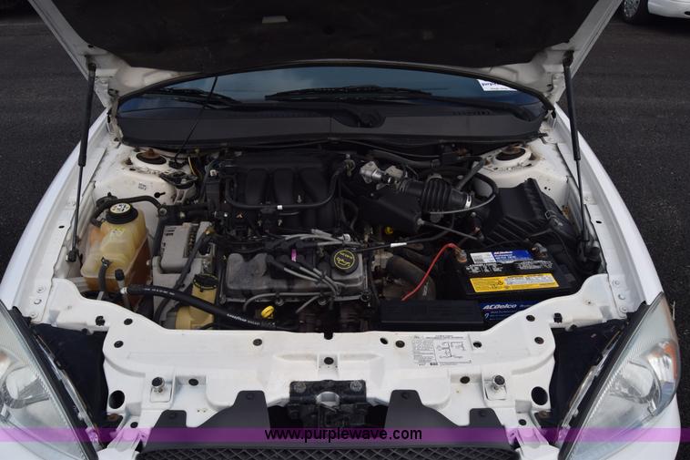 image for item L6354 2005 Ford Taurus SEL