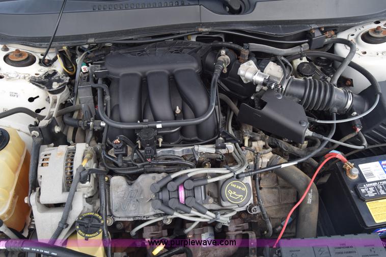 image for item L6354 2005 Ford Taurus SEL