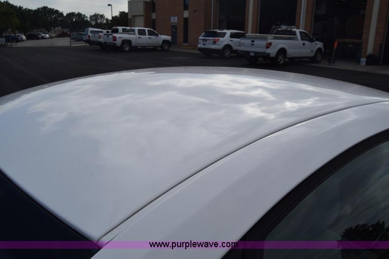 image for item L6354 2005 Ford Taurus SEL