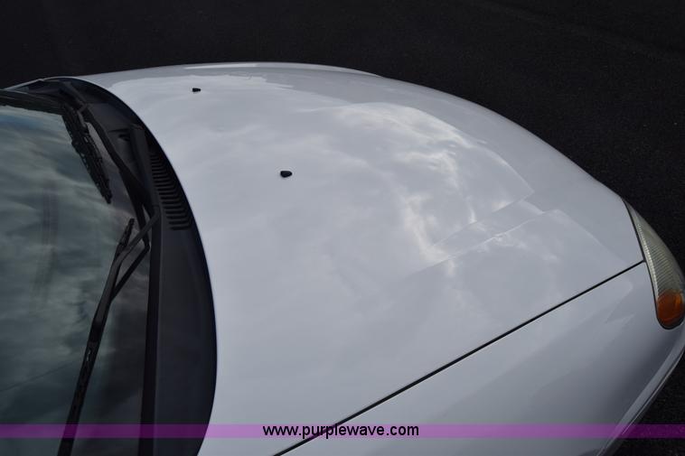 image for item L6354 2005 Ford Taurus SEL