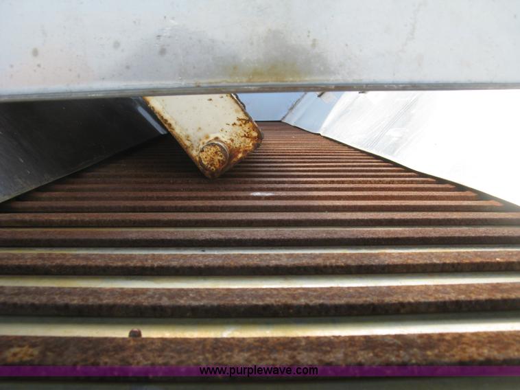 image for item L6355 2004 International 7400 dump truck