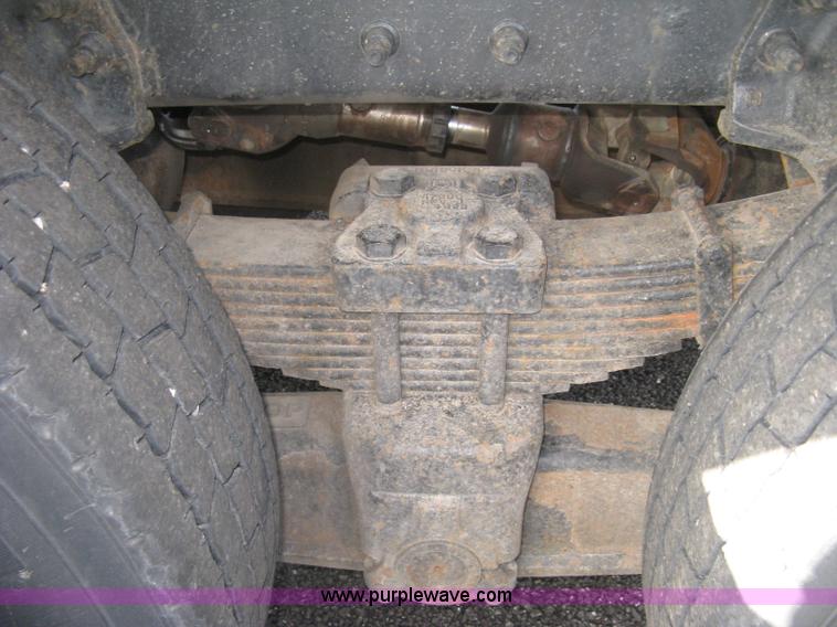 image for item L6355 2004 International 7400 dump truck