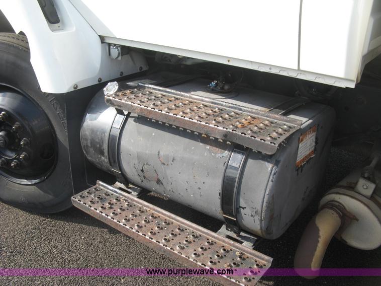 image for item L6355 2004 International 7400 dump truck