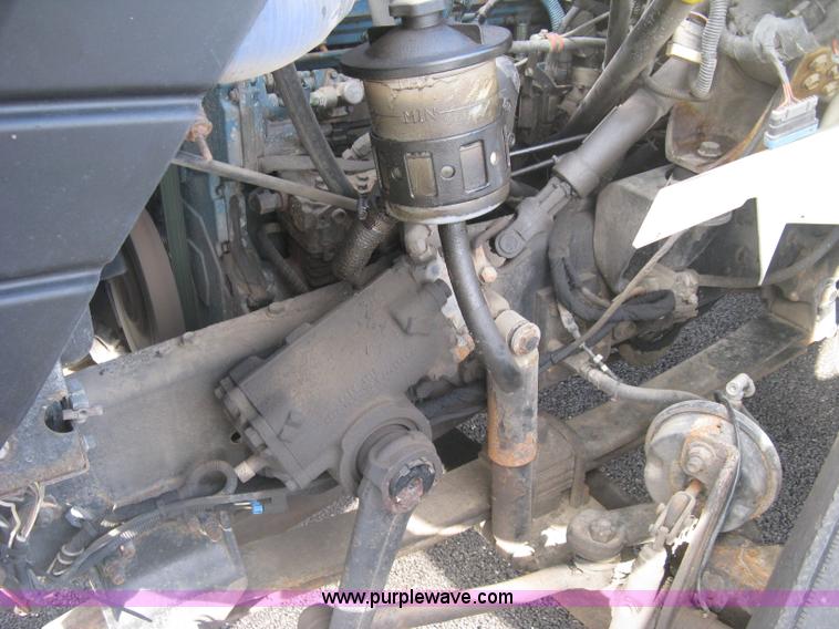 image for item L6355 2004 International 7400 dump truck