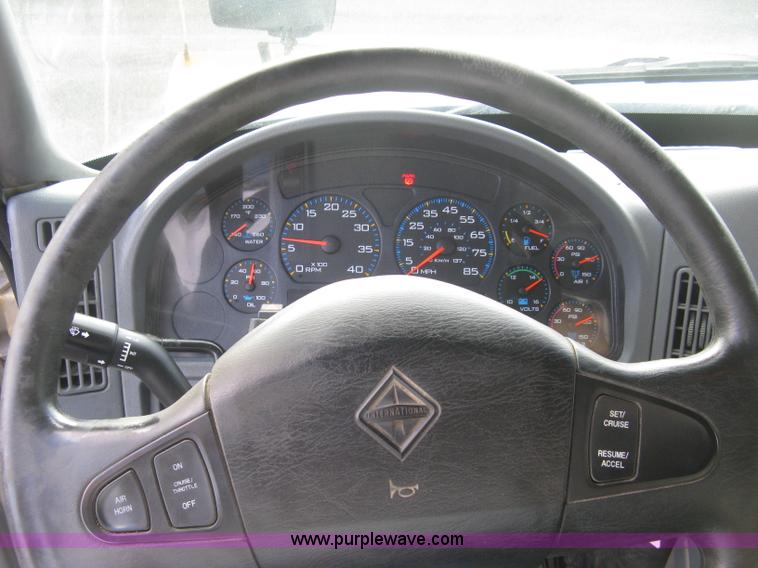 image for item L6355 2004 International 7400 dump truck