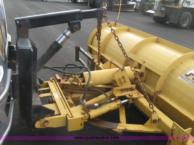 image for item L6355 2004 International 7400 dump truck