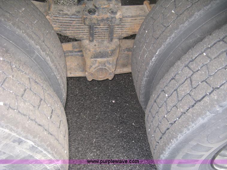 image for item L6355 2004 International 7400 dump truck