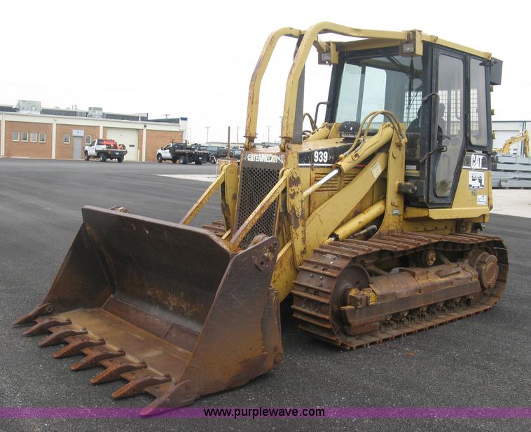 image for item L6356 1996 Caterpillar 939 track loader