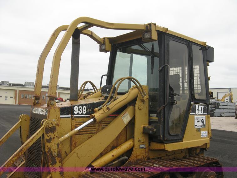 image for item L6356 1996 Caterpillar 939 track loader