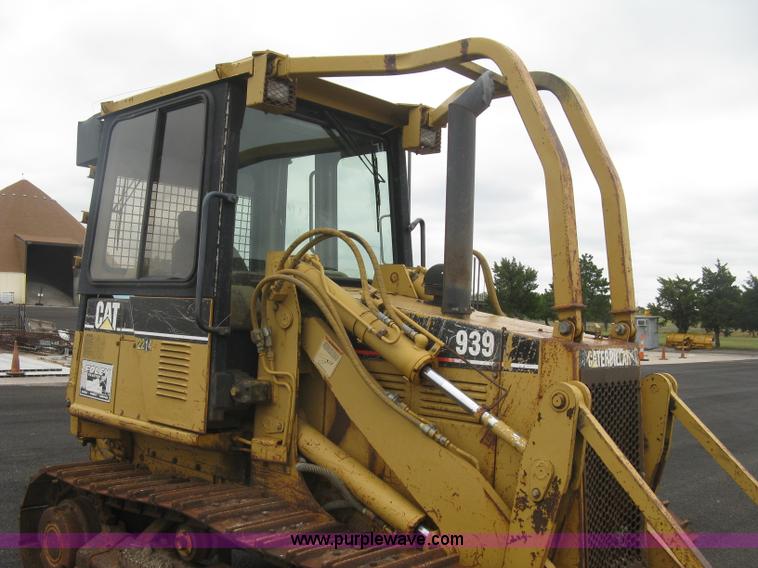 image for item L6356 1996 Caterpillar 939 track loader