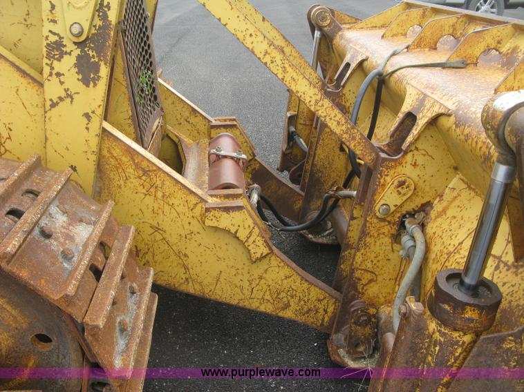 image for item L6356 1996 Caterpillar 939 track loader