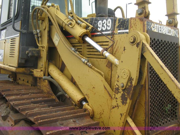 image for item L6356 1996 Caterpillar 939 track loader