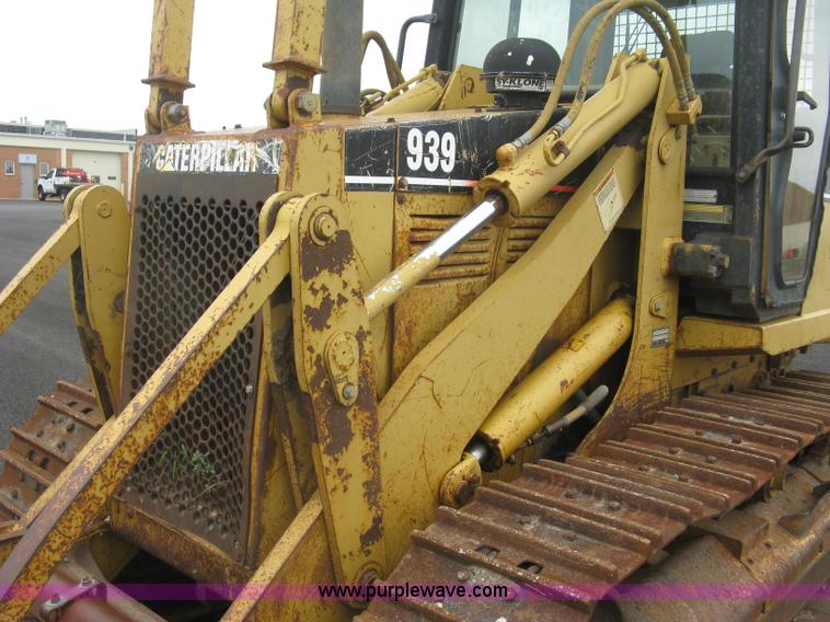 image for item L6356 1996 Caterpillar 939 track loader