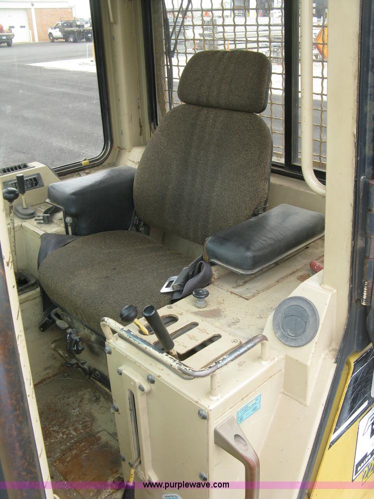 image for item L6356 1996 Caterpillar 939 track loader