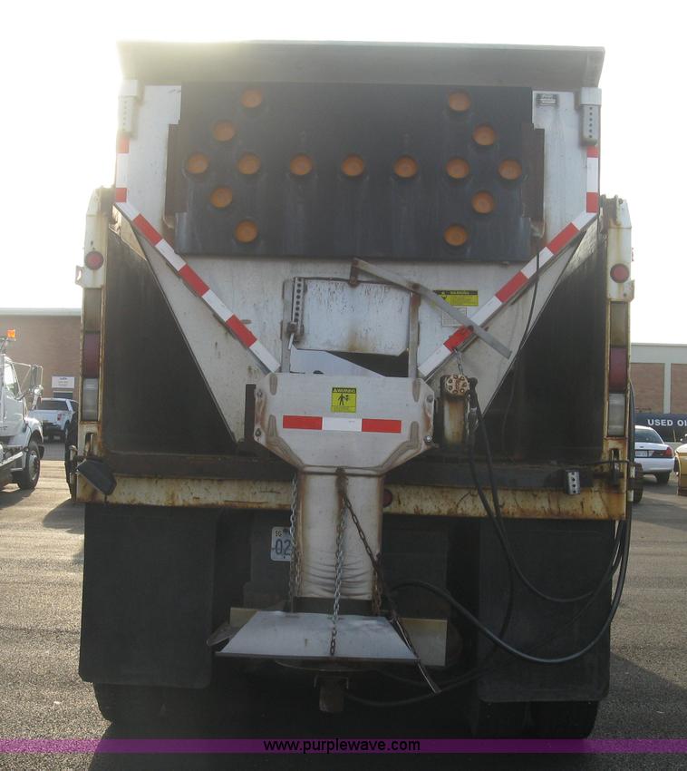 image for item L6357 2002 GMC C7500 dump truck