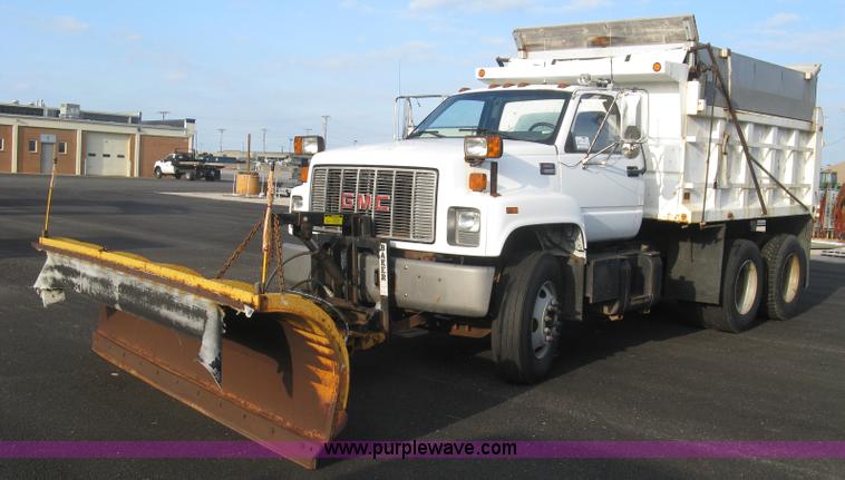 image for item L6357 2002 GMC C7500 dump truck