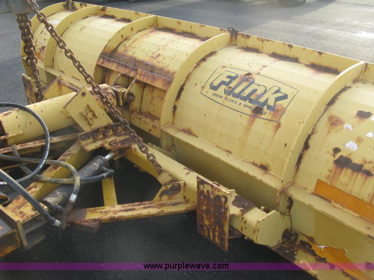 image for item L6357 2002 GMC C7500 dump truck