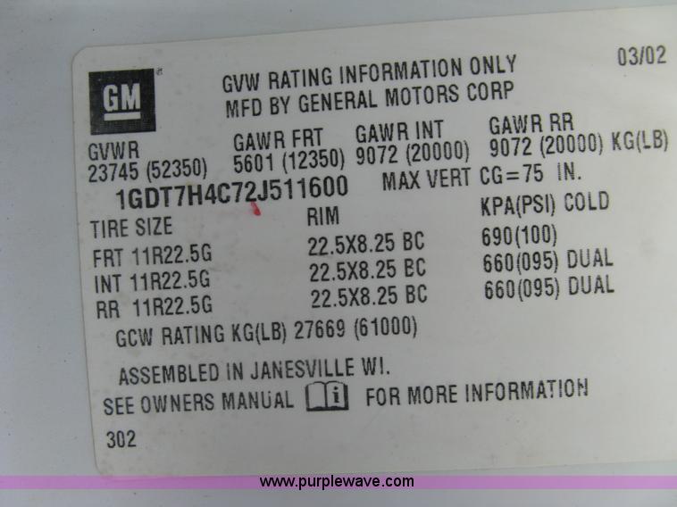 image for item L6357 2002 GMC C7500 dump truck