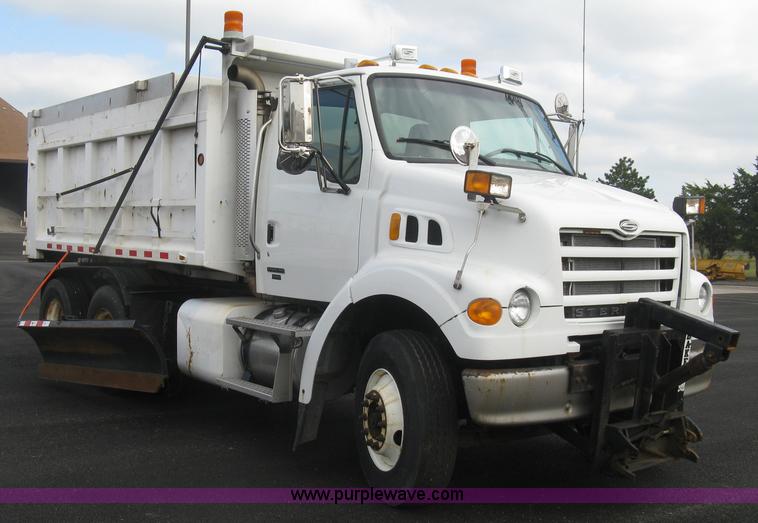 image for item L6358 2005 Sterling L7500 dump truck