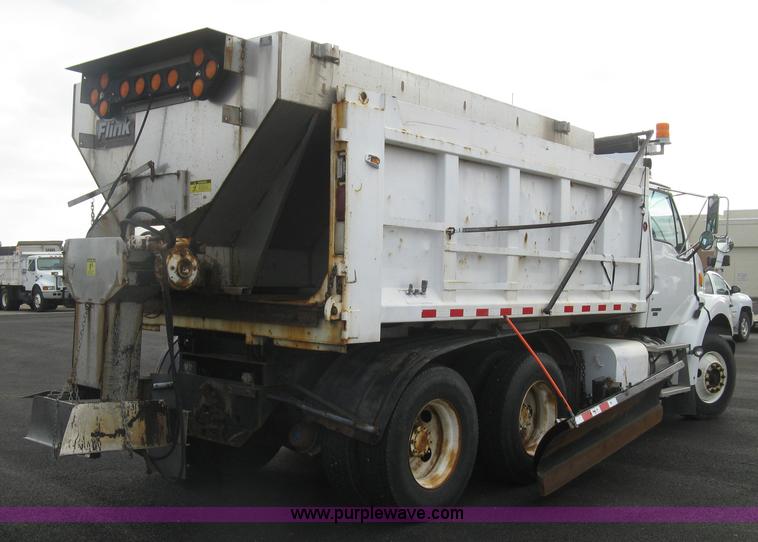 image for item L6358 2005 Sterling L7500 dump truck