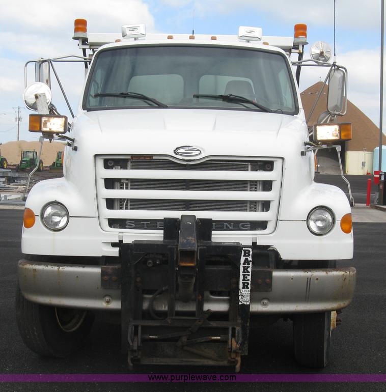 image for item L6358 2005 Sterling L7500 dump truck
