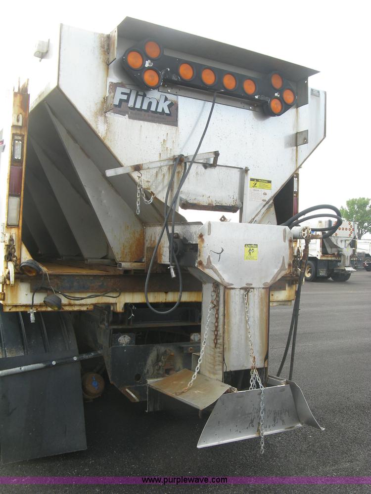 image for item L6358 2005 Sterling L7500 dump truck