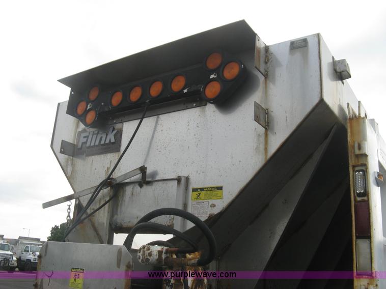 image for item L6358 2005 Sterling L7500 dump truck