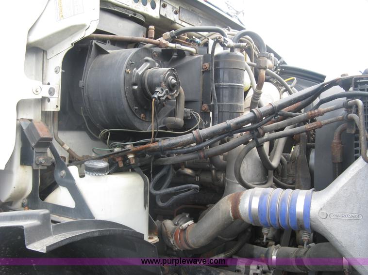 image for item L6358 2005 Sterling L7500 dump truck