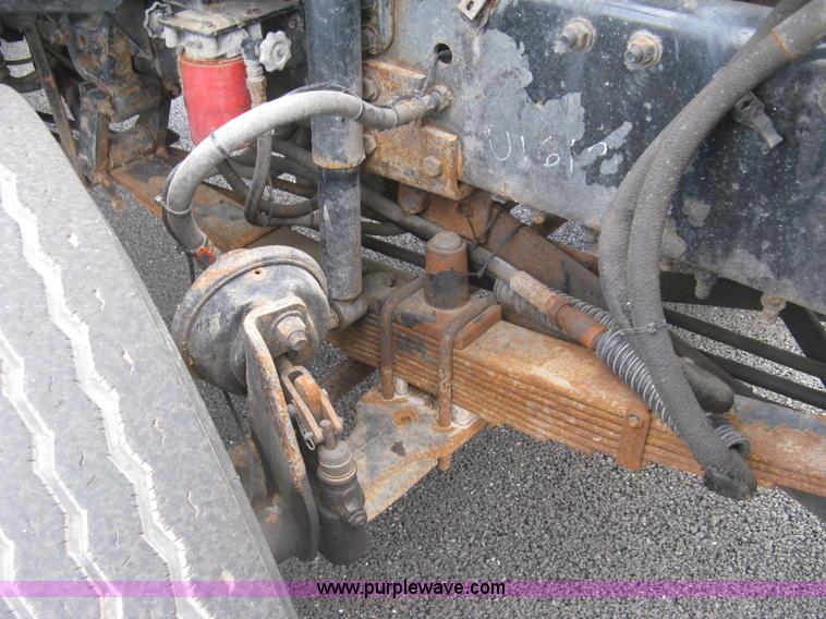 image for item L6358 2005 Sterling L7500 dump truck