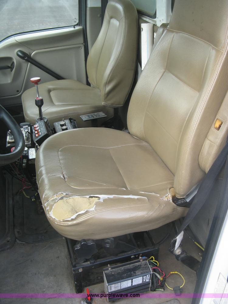 image for item L6358 2005 Sterling L7500 dump truck