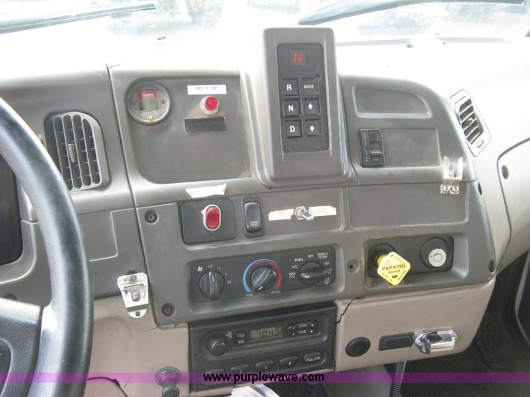 image for item L6358 2005 Sterling L7500 dump truck