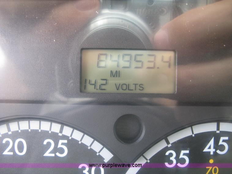 image for item L6358 2005 Sterling L7500 dump truck