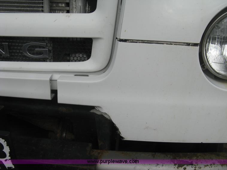 image for item L6358 2005 Sterling L7500 dump truck