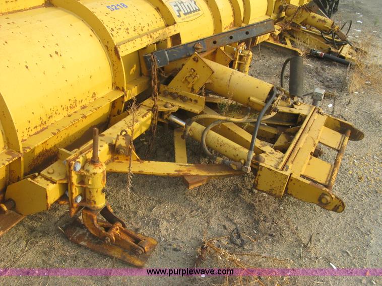 image for item L6358 2005 Sterling L7500 dump truck