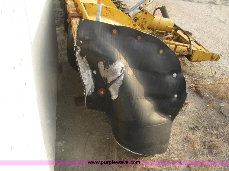 image for item L6358 2005 Sterling L7500 dump truck