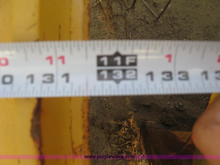 image for item L6358 2005 Sterling L7500 dump truck