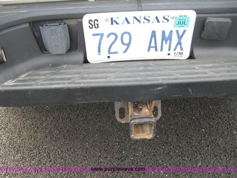 image for item L6359 2008 Chevrolet Silverado 1500 LT Crew Cab pickup truck