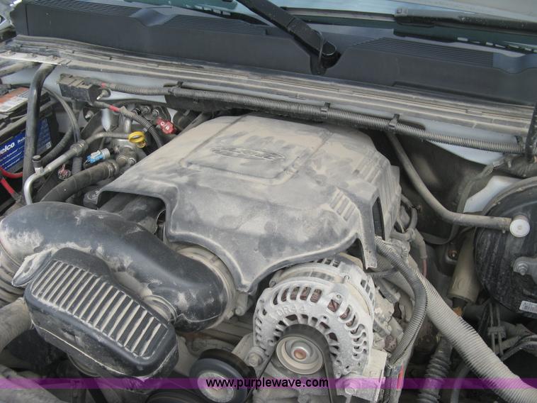 image for item L6359 2008 Chevrolet Silverado 1500 LT Crew Cab pickup truck